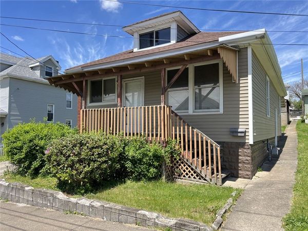 131 E Askren St, Uniontown, PA 15401