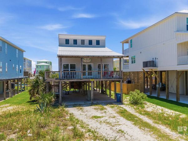 1425 W Lagoon Avenue, Gulf Shores, AL 36542