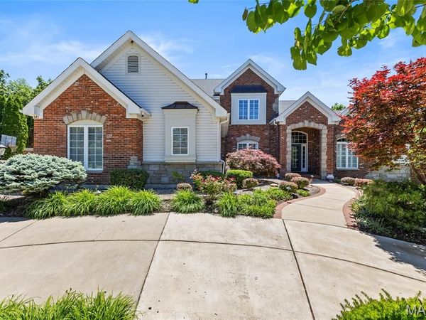 545 Forest Crest, Lake St Louis, MO 63367