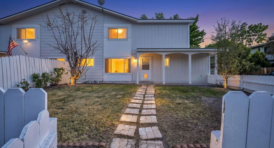 870 E Huffaker Lane, Reno, NV 89511 Photo
