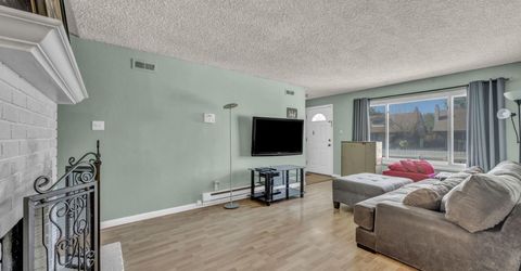 870 E Huffaker Lane, Reno, NV 89511 Photo