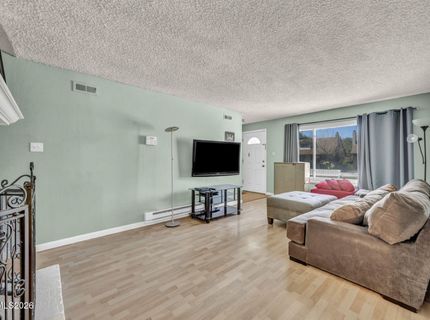 870 E Huffaker Lane, Reno, NV 89511 Photo
