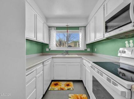 870 E Huffaker Lane, Reno, NV 89511 Photo