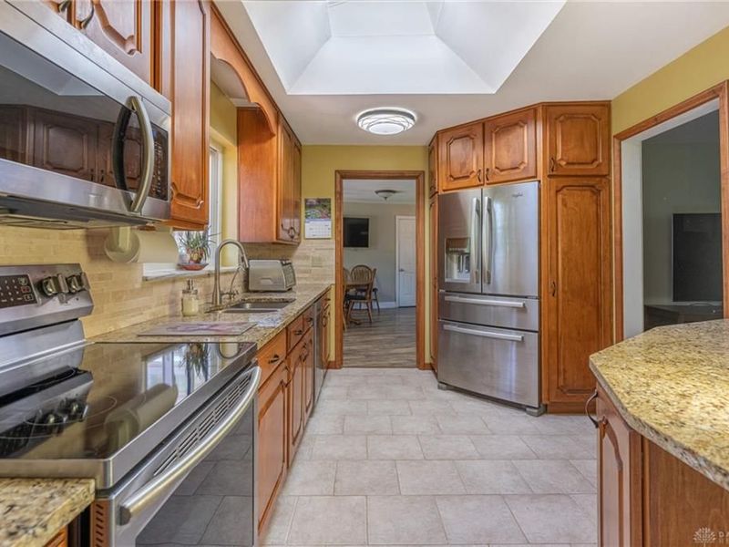 6459 Sweet Briar Lane, Washington Township, OH 45459 Photo 12