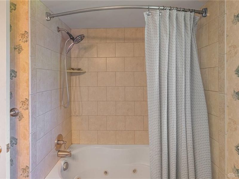 6459 Sweet Briar Lane, Washington Township, OH 45459 Photo 24