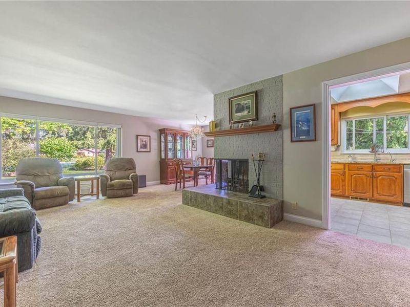 6459 Sweet Briar Lane, Washington Township, OH 45459 Photo 4