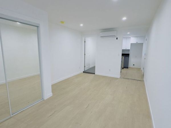1732 Crenshaw Boulevard , Los Angeles, CA 90019