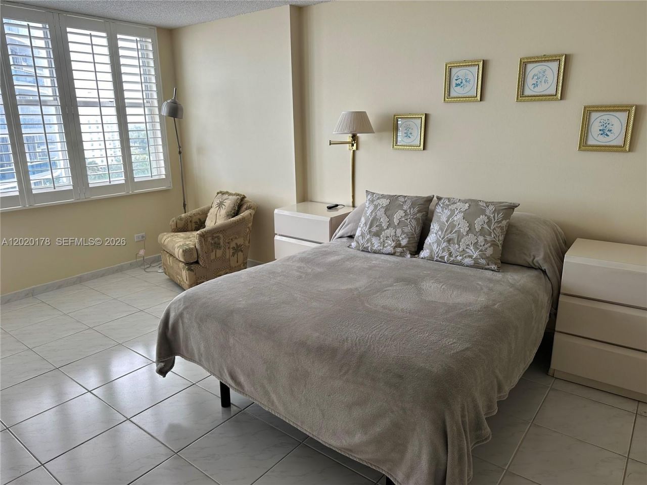 6039 Collins Ave, Unit 924, Miami Beach, FL 33140 Photo