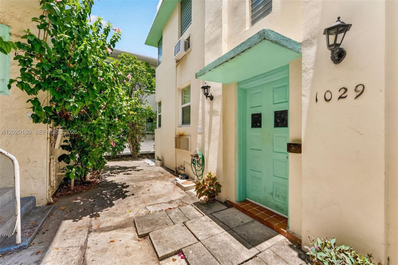 1027 Euclid Ave, Unit 8, Miami Beach, FL 33139 Photo