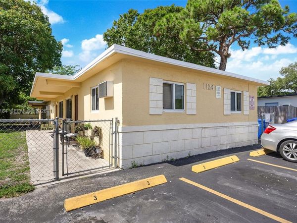 1124 NW 2nd St, Unit 2, Fort Lauderdale, FL 33311