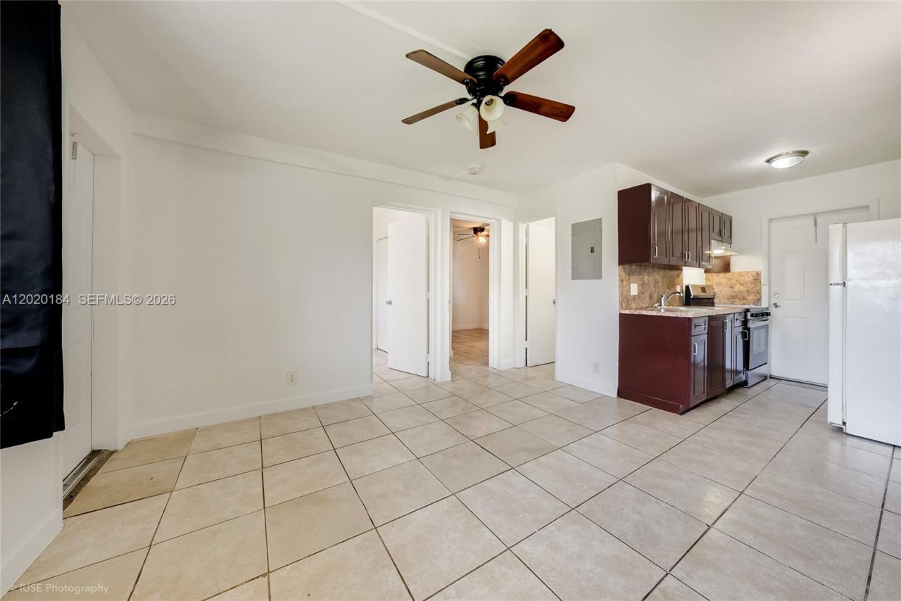 1124 NW 2nd St, Unit 2, Fort Lauderdale, FL 33311 Photo