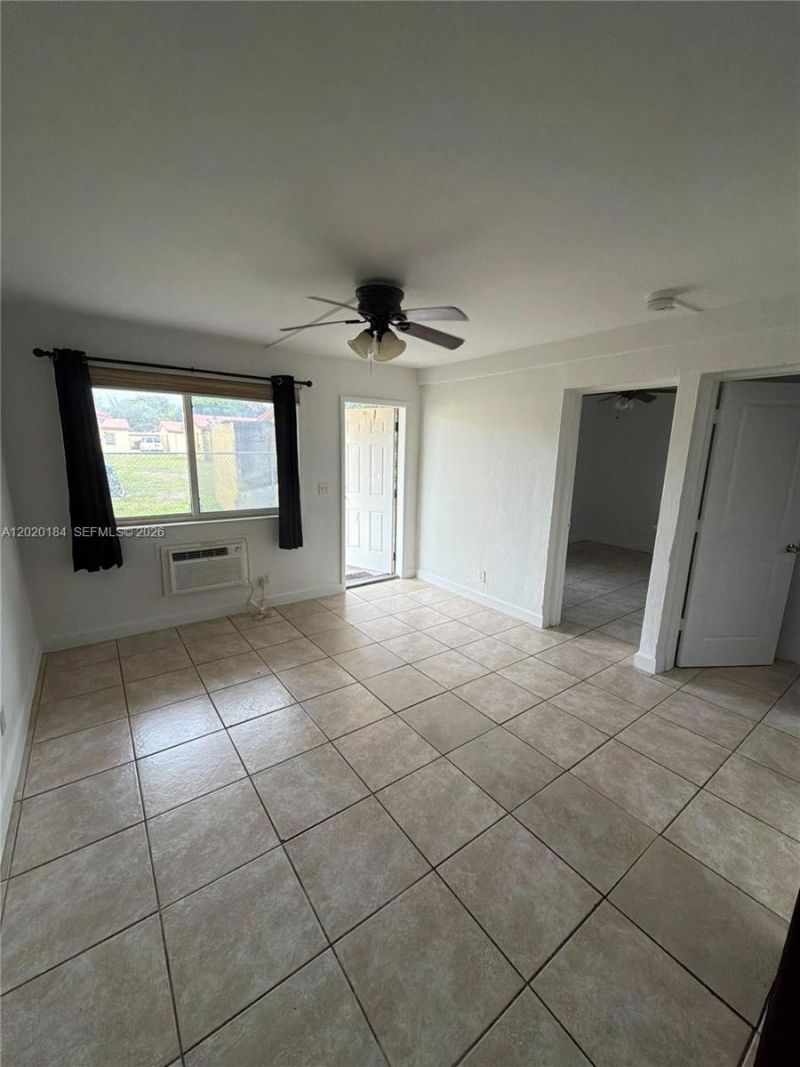1124 NW 2nd St , Unit 2, Fort Lauderdale, FL 33311 Photo
