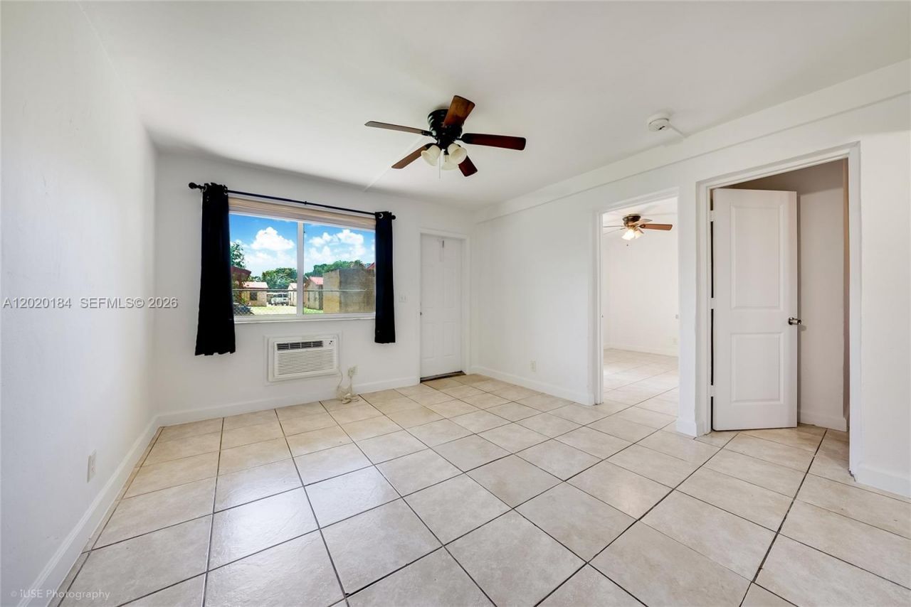 1124 NW 2nd St, Unit 2, Fort Lauderdale, FL 33311 Photo
