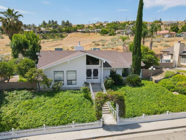 813 Philippine Street, Taft, CA 93268