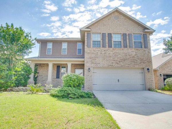1724 Waterford Sound Blvd, Gulf Breeze, FL 32563