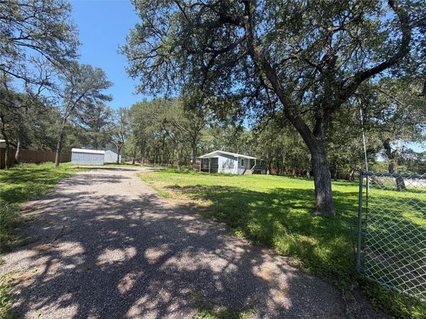 175 Scarlet Oaks DR, Dale, TX 78616
