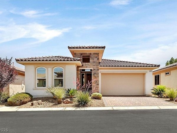 8013 Glimmerglass Avenue, Las Vegas, NV 89178