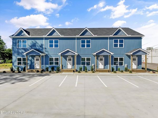 5205 Camelia Rd, Knoxville, TN 37912