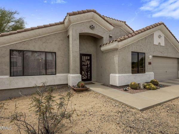 229 E JORDON Lane, Phoenix, AZ 85086