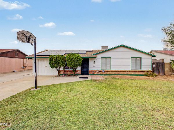 7145 W INDIANOLA Avenue, Phoenix, AZ 85033