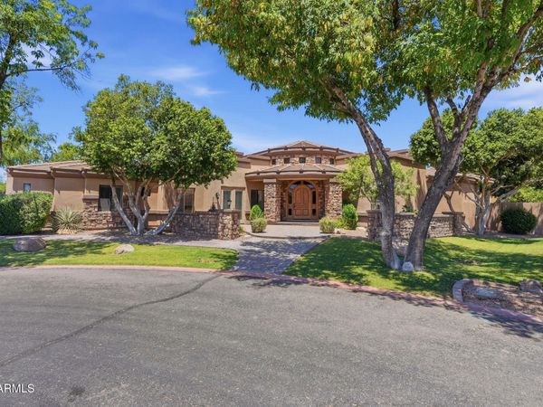 2780 W LAREDO Place, Chandler, AZ 85224