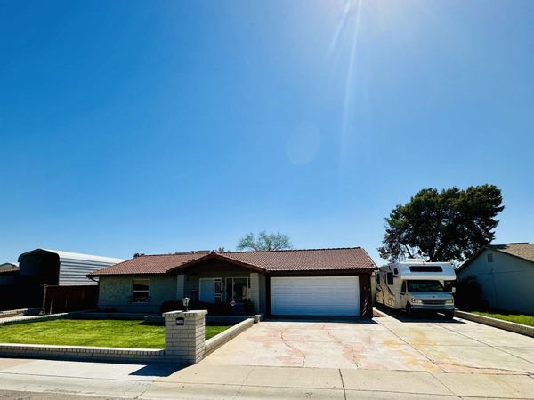 3549 W VOLTAIRE Avenue, Phoenix, AZ 85029