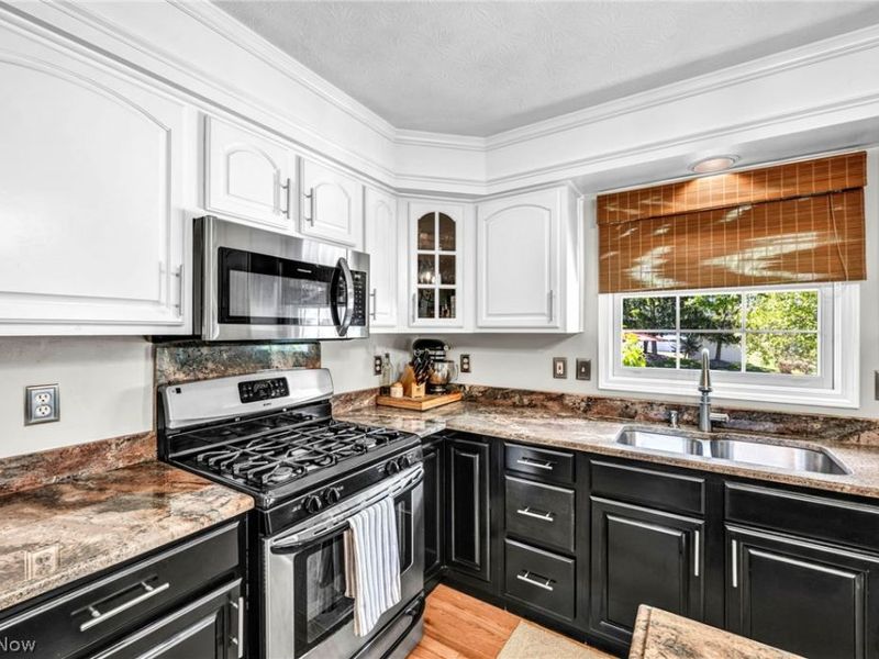 11395 Somerset Trail, Concord Township, OH 44077 Photo 5