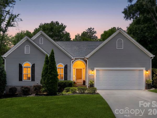 21012 Entrada Drive, Cornelius, NC 28031