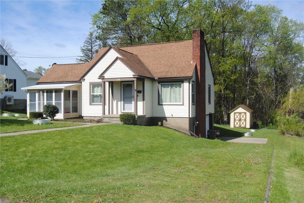 219 N Elk Avenue, Kane, PA 16735 Main Photo