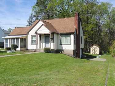 219 N Elk Avenue, Kane, PA 16735