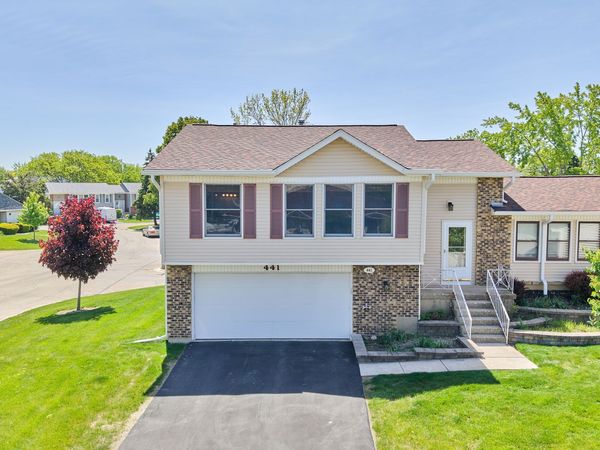 441 Sullivan Circle , Bolingbrook, IL 60440