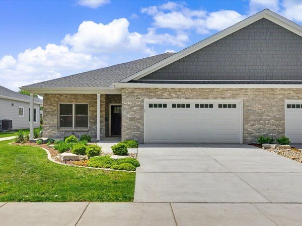 512 S 6th Street , Fairbury, IL 61739