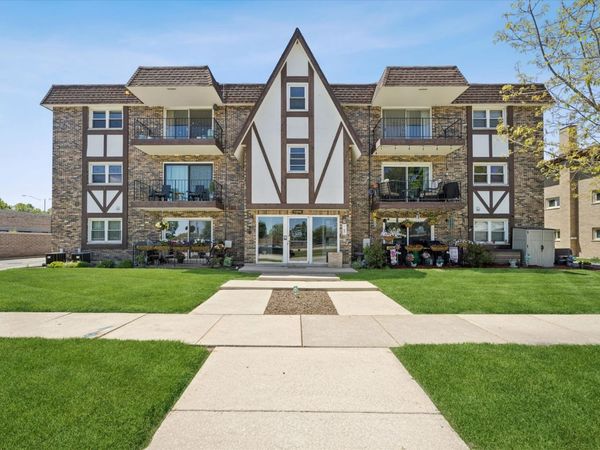11036 S Kilpatrick Avenue , Unit 3SE, Oak Lawn, IL 60453