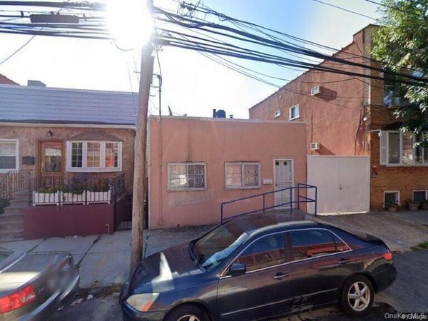 33-73 10th Street , Long Island City, NY 11106