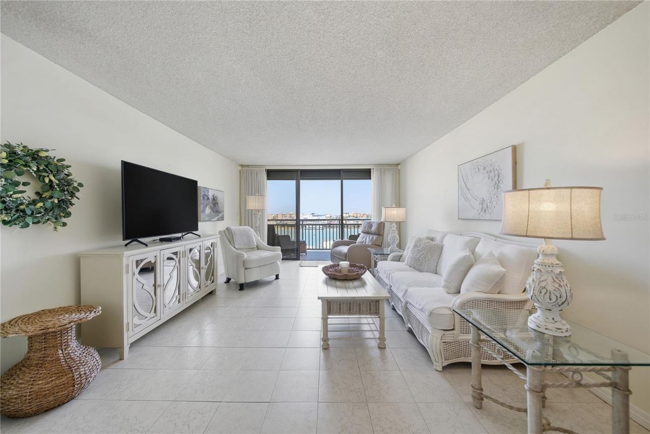1 Key Capri, Unit 603W, Treasure Island, FL 33706 Photo