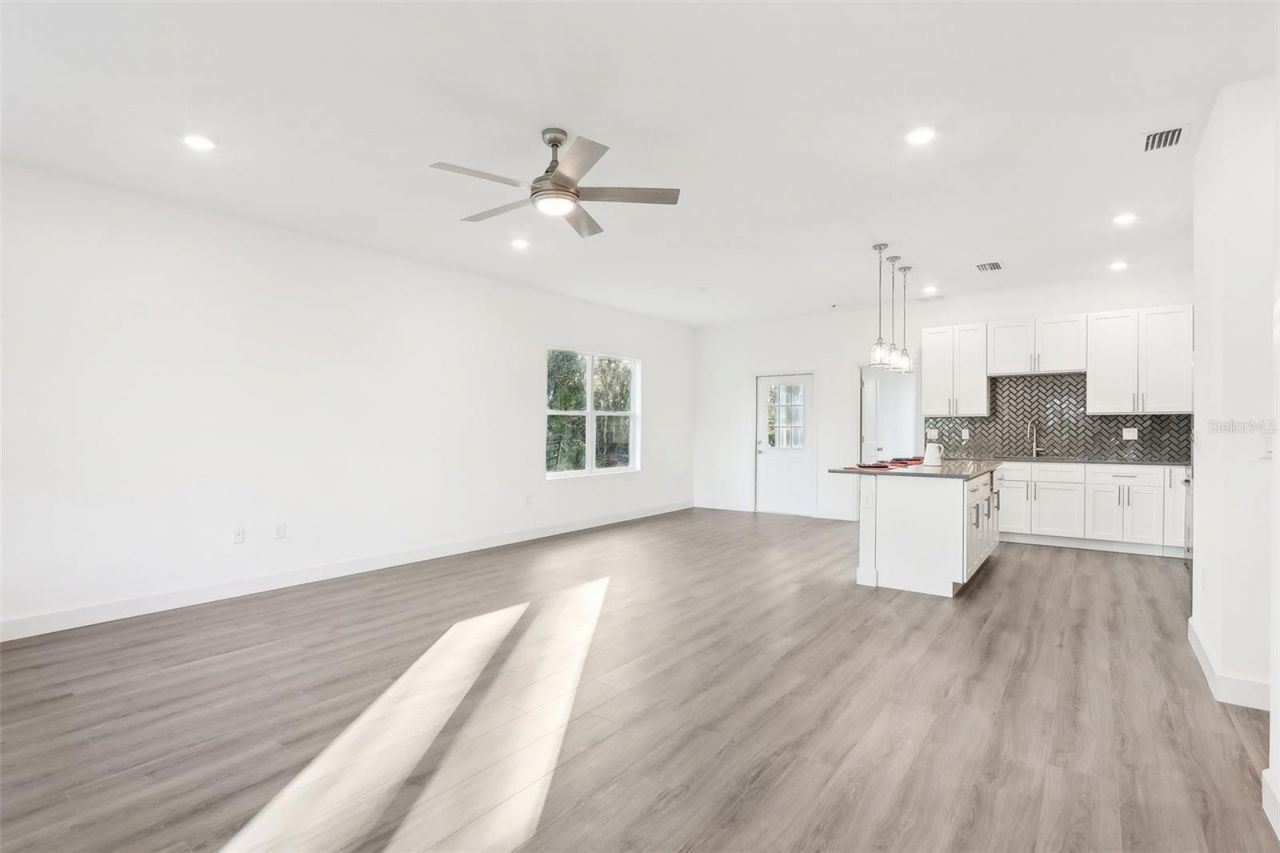 1885 9th Avenue, Deland, FL 32724 Photo