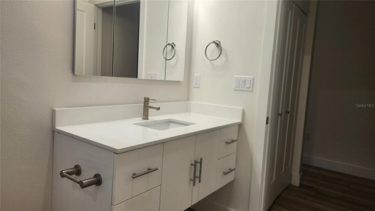 2117 5th Street, Unit Front Hous, Sarasota, FL 34237 Photo