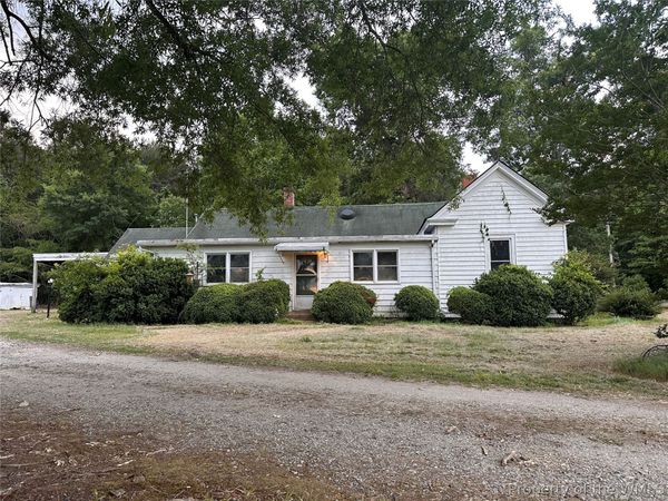 3380 Runnymeade Road , Elberon, VA 23846