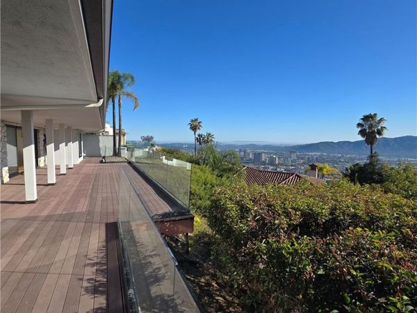 1895 Starvale, Glendale, CA 91207