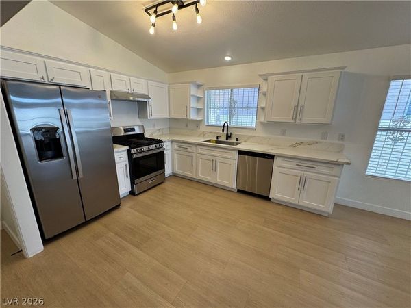 5534 Super Bowl Drive , Las Vegas, NV 89110
