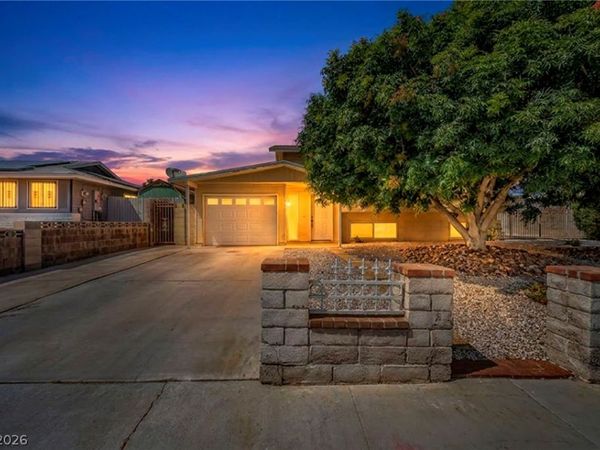 4442 El Cebra Way, Las Vegas, NV 89121