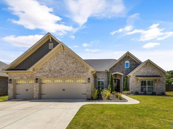 7418 Flint Crossing Circle, Owens Cross Roads, AL 35763
