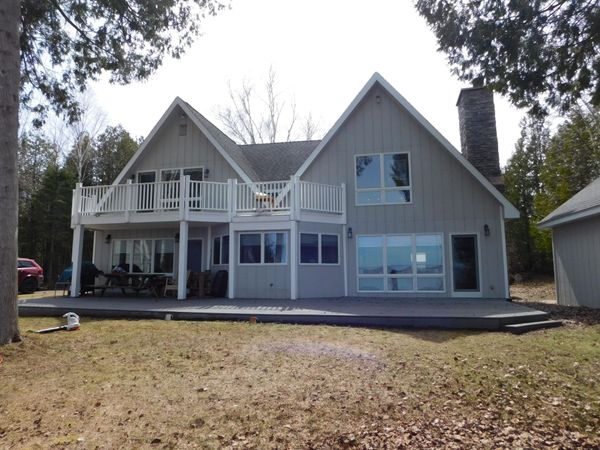 33563 S SPRING BAY RD, De Tour Village, MI 49725