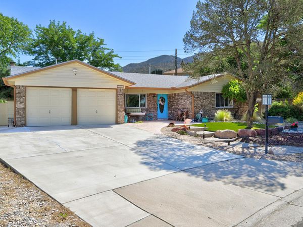 12249 Victoria Falls Drive NE, Albuquerque, NM 87111
