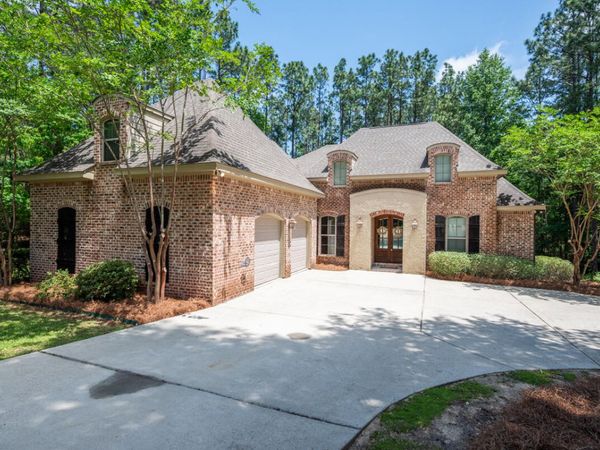 8 Clermont Point, Hattiesburg, MS 39402