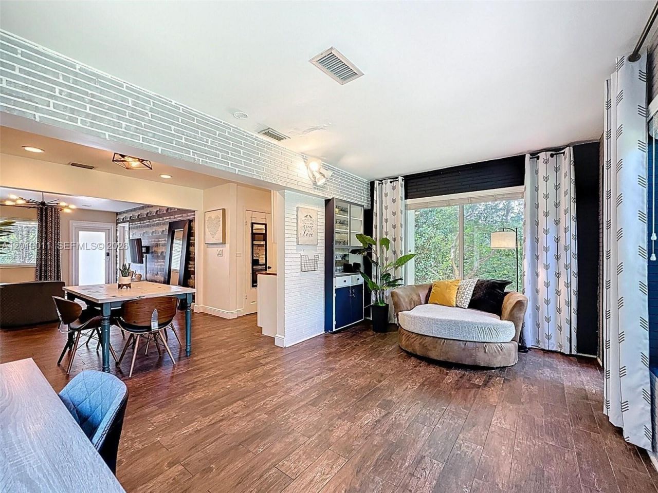 351 NE 117th St, Miami, FL 33161 Photo
