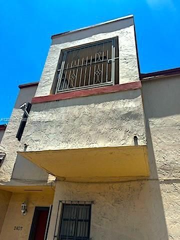 2407 W 52nd Pl, Unit 4-2, Hialeah, FL 33016 Photo