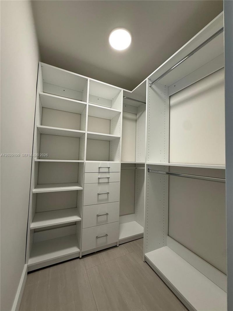 5055 Collins Ave, Unit 6F, Miami Beach, FL 33140 Photo