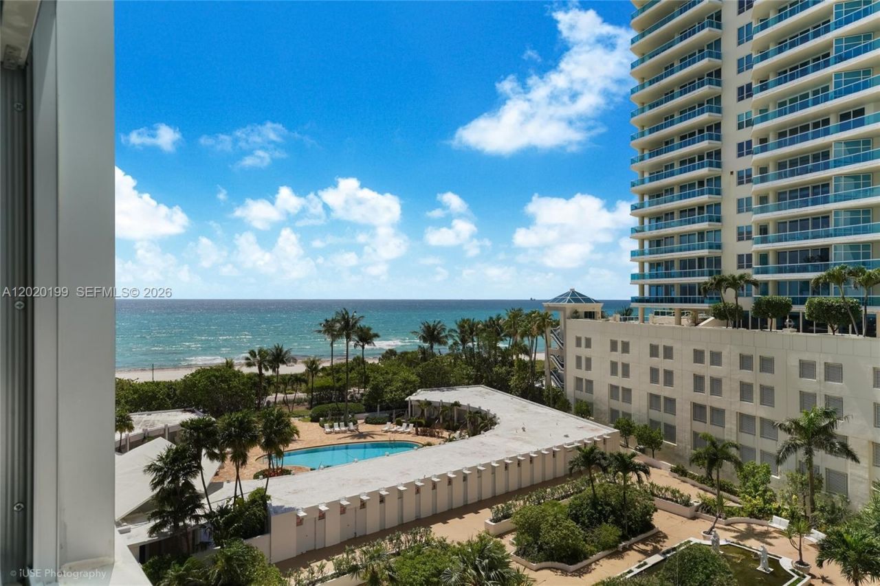 5055 Collins Ave, Unit 6F, Miami Beach, FL 33140 Photo