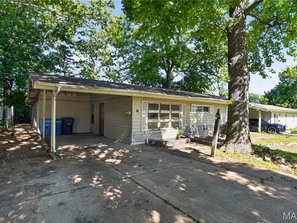 16 Brightwell Court , St Louis, MO 63031